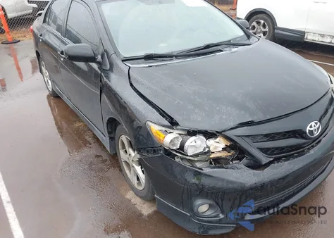 2012 Toyota Corolla S z USA, uszkodzony, nr VIN 5YFBU4EE2CP022942